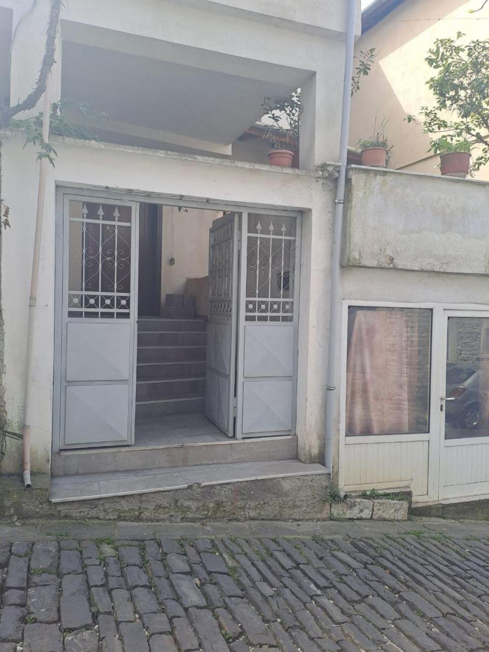 Te Raqi 2 * Gjirokastër